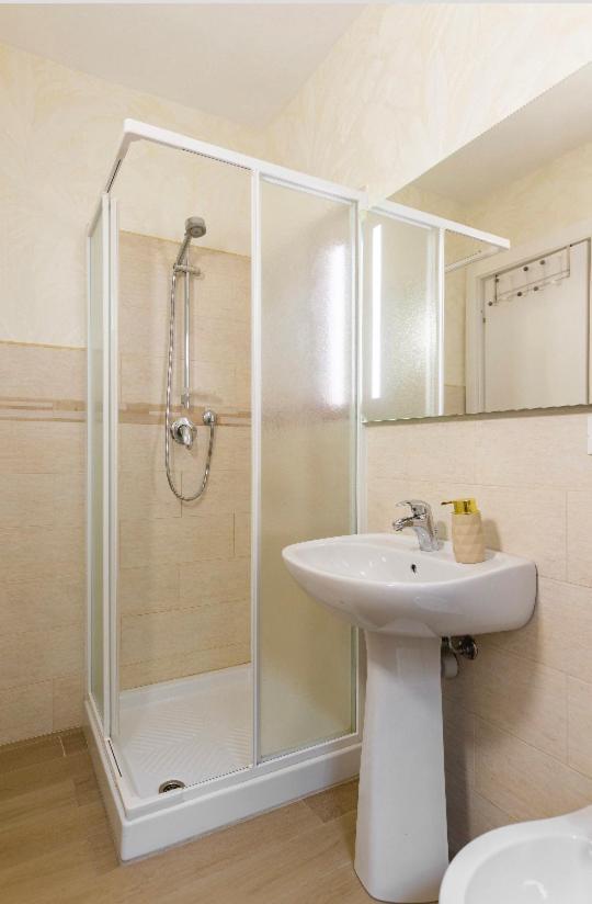 Apartamento Celebrity House San Remo Exterior foto